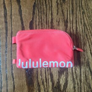 *used* lululemon clippable card pouch pink punch